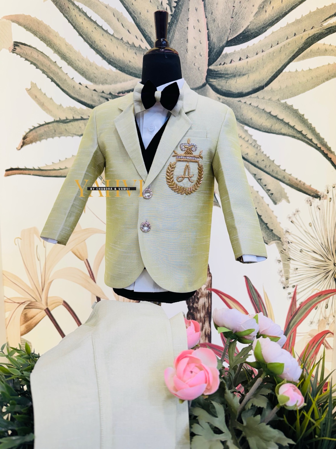Royal Cub 5-Piece Suit Set with Embroidered Waistcoat - Image 5