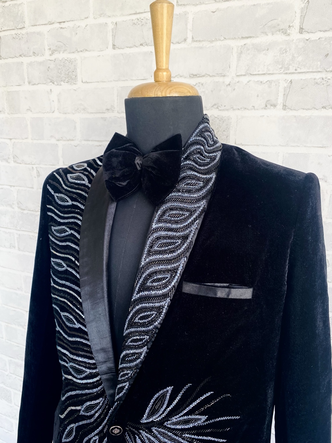 Midnight Velvet Hand-Embroidered Tuxedo Blazer