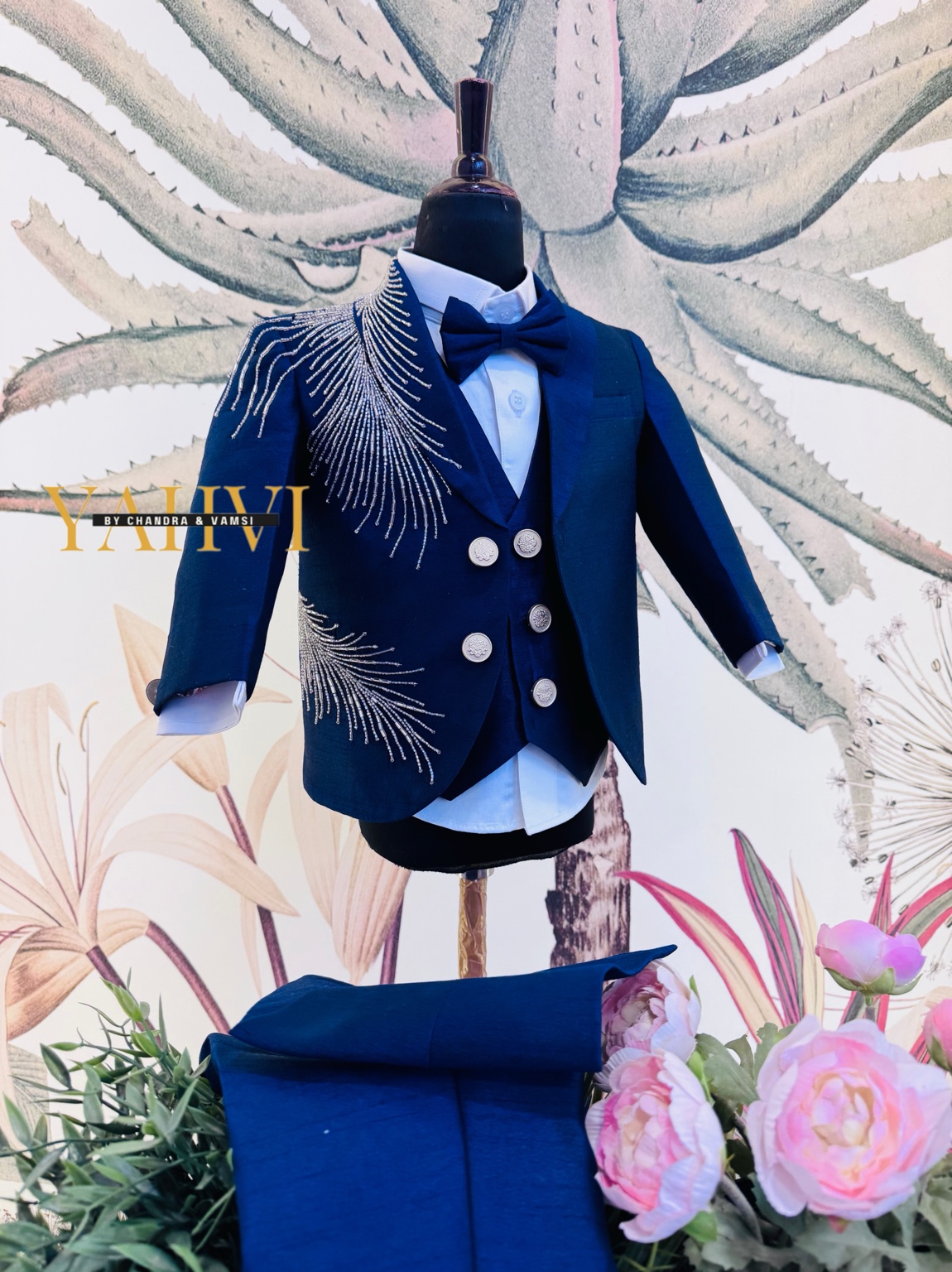 Midnight Radiance Five-Piece Suit - Image 5